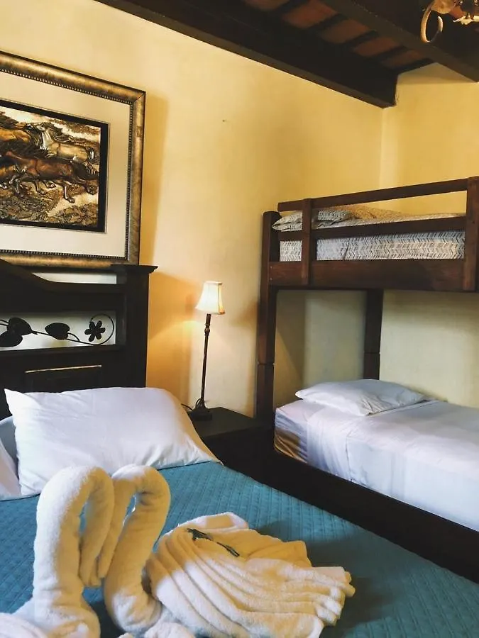 Hotel Terra Maya Antigua